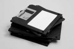 フロッピーディスク1枚分「1.44mb以下」のゲーム開発コンテスト始動 我こそはという開発者、集え！！