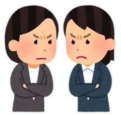 レジから少し離れた所の商品見てたおばあさんに気づかず列に並んだが割り込みされたと揉めだしたんだが…