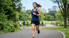 【画像】話題の新ガジェット「Google Fitbit Air」を足首に装着した結果ァ！！！！！！！！！！！！！