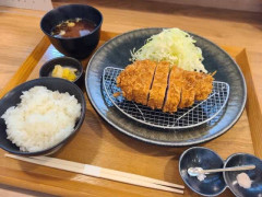 トンカツを塩で食う通ぶってる奴www