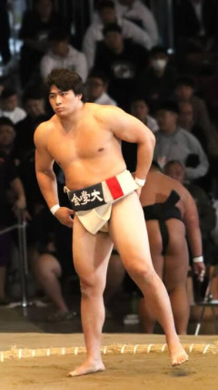 【朗報】新人イケメン力士　185cm120kgの恵体で大人気になってしまうｗｗｗｗｗｗｗｗｗｗｗ