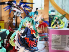 【深い愛情】土下座したが実母は参列拒否…2次元キャラ《初音ミク》と挙式した男性　次元を超えて結婚した“42歳彼”の思い