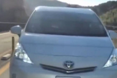 【悲報】6年前に煽り運転で報道までされたプリウス、相変わらず煽り運転をしてる模様…なんで警察捕まえないの？