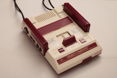 ファミコン「理不尽です。ノーヒントです」→これを当時のキッズ達がクリアできた理由ｗｗｗｗｗｗ