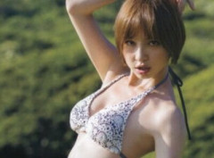 【画像】篠田麻里子さん、太もも丸出し騎乗■wwwwwwwwww