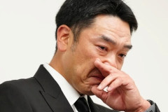 【悲報】阿部慎之助前監督の辞任騒動、なぜかChatGPTの“すぐ通報を促す仕様”に注目が集まってしまう……
