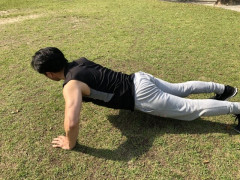 毎日腕立て10回もしてるのに何も変わらない