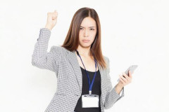 【悲報】ウグイス嬢、ガチでブチギレてしまう！！！！！！！