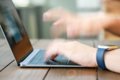 【悲報】会社のPCで遊んでた社員、部署ごとに晒されるｗｗｗｗｗｗｗｗｗｗｗｗｗｗｗｗ