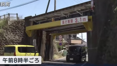 助手席の２１歳女性が走行中に窓から顔を出し　高架の壁にぶつかり死亡　運転手は酒気帯び運転で現行犯逮捕　岐阜県笠松町（動画あり）