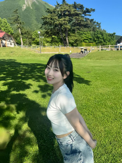 【画像】女の子のπの大きさってこれくらいが1番ちょうど良いよなw
