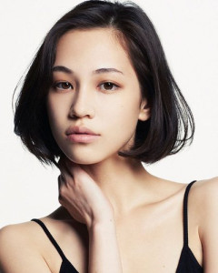 【困惑】水原希子さん「日本では私の容姿を褒める人がいるがそもそも海外では外見を褒めたりはしない」