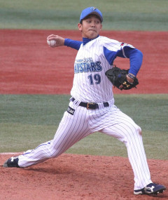 今年山﨑康晃が名球会入りするけどさ