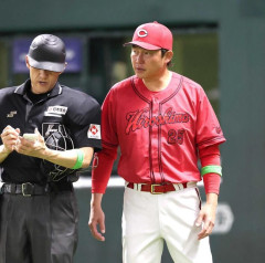 広島・新井監督「でも捉えた打球が野手の正面をついたのが何本もあった」（1安打完封負けの感想）