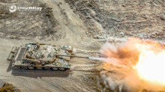 中国陸軍機甲旅団のZTZ-99主力戦車・ZBD-04A装軌式歩兵戦闘車などが機動訓練を実施！