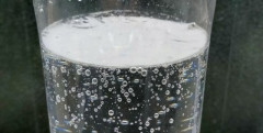 【衝撃】毎日500mlの『炭酸水』を3ヶ月飲んだ人、体にとんでもない変化が起きる