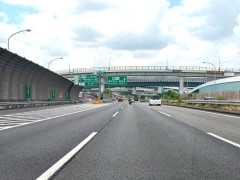 数年振りに高速道路を走ろうと思うんやが