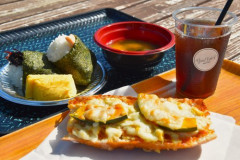 【悲報】大学「100円朝食続けたい」学生「本当に助かる」←すまん、ここは本当に先進国日本か？
