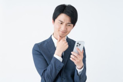 【悲報】「面白そう」と思ってフォローしたアカウント、みんな政治の話しかしなくなる