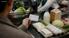 【5ch議論】生活保護を「食品にのみ使えるプリペイドカード」で支給する←賛成？反対？