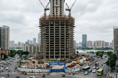 なぜ中国各地のナンバーワン高層ビルはみな「未完成工事」になったのか？！
