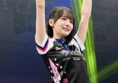 【朗報】岡田紗佳(32)、ラウンドガールで役満Gカップボディを躍動させてしまう