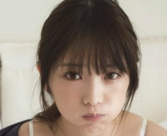 乃木坂46さんのFカップビキニ、画面いっぱいに広がってしまう