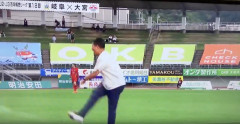 【悲報】J2大宮監督→ペットボトル蹴って退場→解任へｗｗｗｗｗｗｗｗｗｗｗｗｗｗｗ