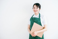 スキマバイトさん「なんで自分で商品探さないでバイトに場所を聞くんだ？」