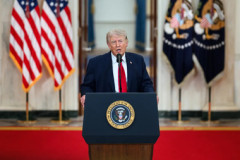 トランプ｢イスラエルとヒズボラが攻撃を停止することに合意した｣｢イランとの協議は続いている｡来週中には停戦を延長し､ホルムズ海峡を再開するための合意に達する見込み｣