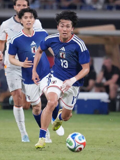 【朗報】日本代表MF中村敬斗さん、試合中にソックスを下げて履く理由が判明ｗｗｗｗｗｗｗｗｗｗ