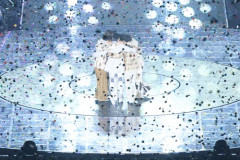 ネット上で論争が続く『実父の通夜ｖｓ嵐のラストライブ』その結末は？