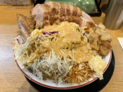 【画像】豚山の冷やし中華食ってみろ
