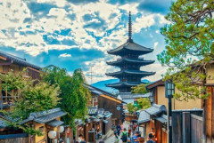 日本人の「京都離れ」はなぜ起こったか　オーバーツーリズムでもホテル高騰でもない、根本原因