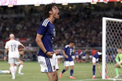 日本代表戦中継で困惑「なんで試合中にCM？」　視聴者が抱いた“違和感”の正体「これから主流に…」