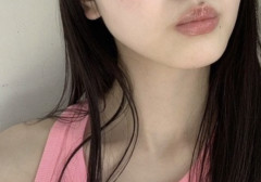 【画像】橋本環奈の太ももを堪能する男wwwwwwww