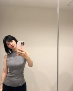 【定期】49歳芥川賞作家、美人すぎる (画像あり)
