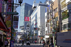 【悲報】「ダサいたま」とかいう蔑称、ガチで過去の遺物になる。魅力度最下位なのに人が集まる謎の県