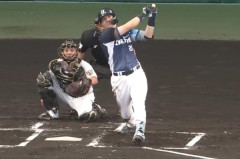 西武ネビン、甲子園バックスクリーンへ先制弾！