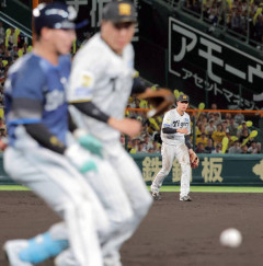【阪神】１３試合ぶりスタメンの小幡竜平、痛恨の適時失策を猛省「大竹さんにもチームにもすごく迷惑を掛けた」