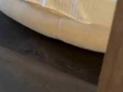 彼女が部屋から出てこない。なにか事件の匂いがする → 行ってみたら…