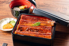 【朗報】鰻重とお吸い物←これに一品加えて最強にしろ