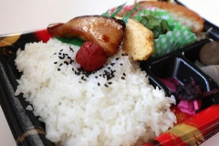 【悲報】1個600円の弁当を200個無駄にさせた犯人、ガチで誰？