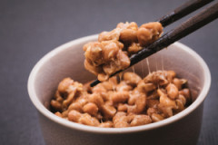 納豆ラーメン←ワイ「んほおおおお！絶対うまいやろwww」