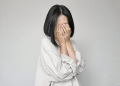 【画像】大貫亜美「至る所にびっしり…」ネット民「温泉行けないじゃん！！」