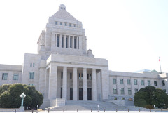 身寄りなし高齢者支援　衆院厚労委で十分な財源確保求める声