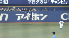 ネビンの逆転スリーラン、2人で協力すれば捕れたのに・・・・・・