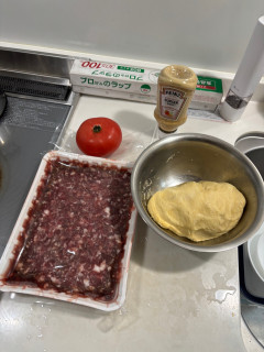 ハンバーガーの中にハンバーガー？！世界中で大バズりの「インサイドバーガー」作るで