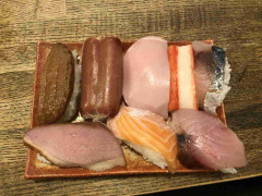 俺はもっと「外国の人が日常的に食ってるどうでもいい飯が見たい」→各国の「どうでもいい飯」が怒涛のように集結