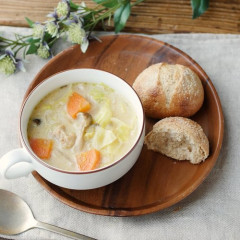 【悲報】「シチュー」、カレーと比べて人気がなさすぎる